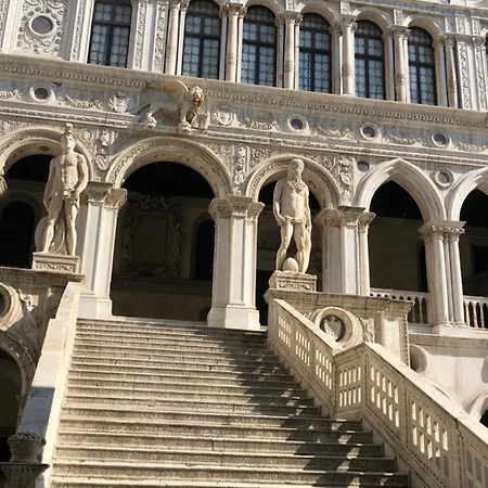 Ca' Di Gio Apartment *